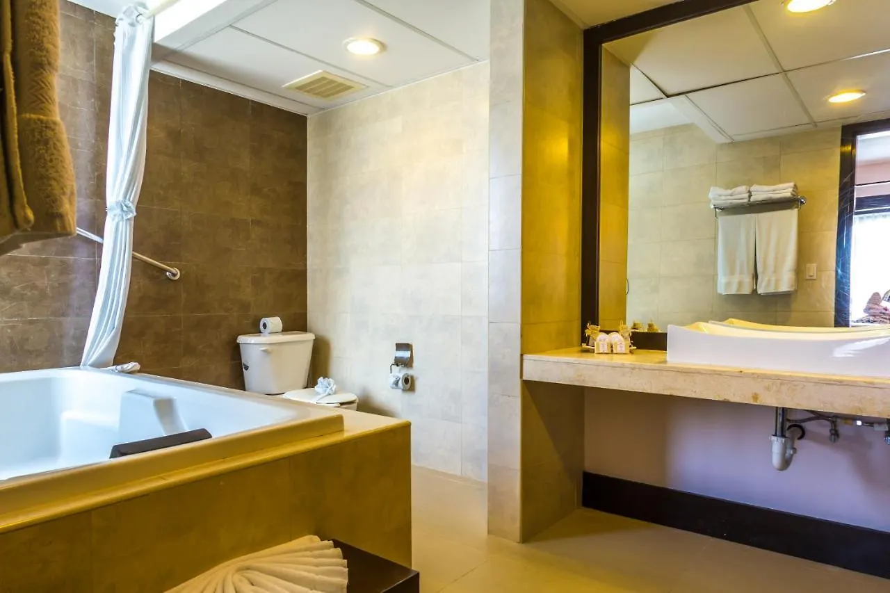 Aldea Beachside Condo By Bvr Playa del Carmen 3*,