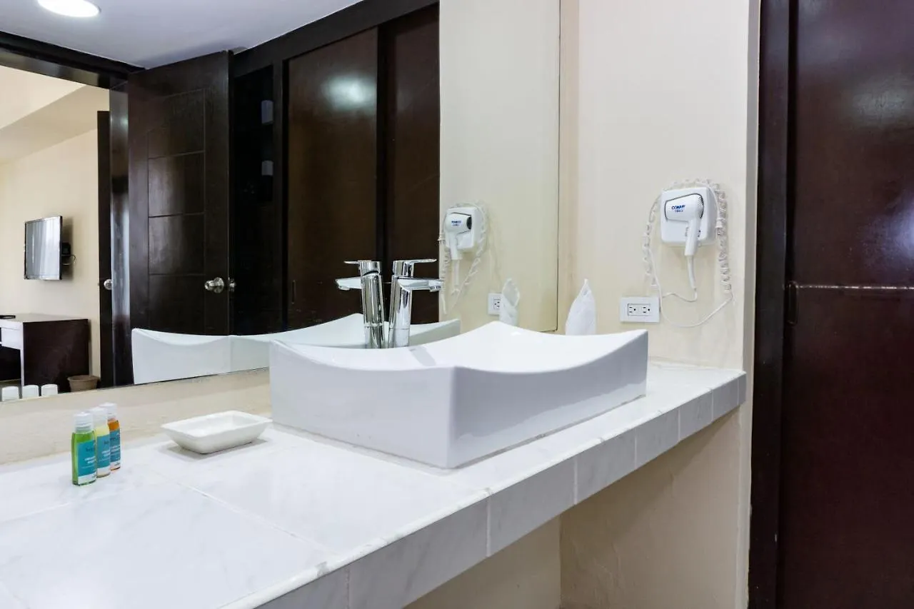 Aldea Beachside Condo By Bvr Playa del Carmen
